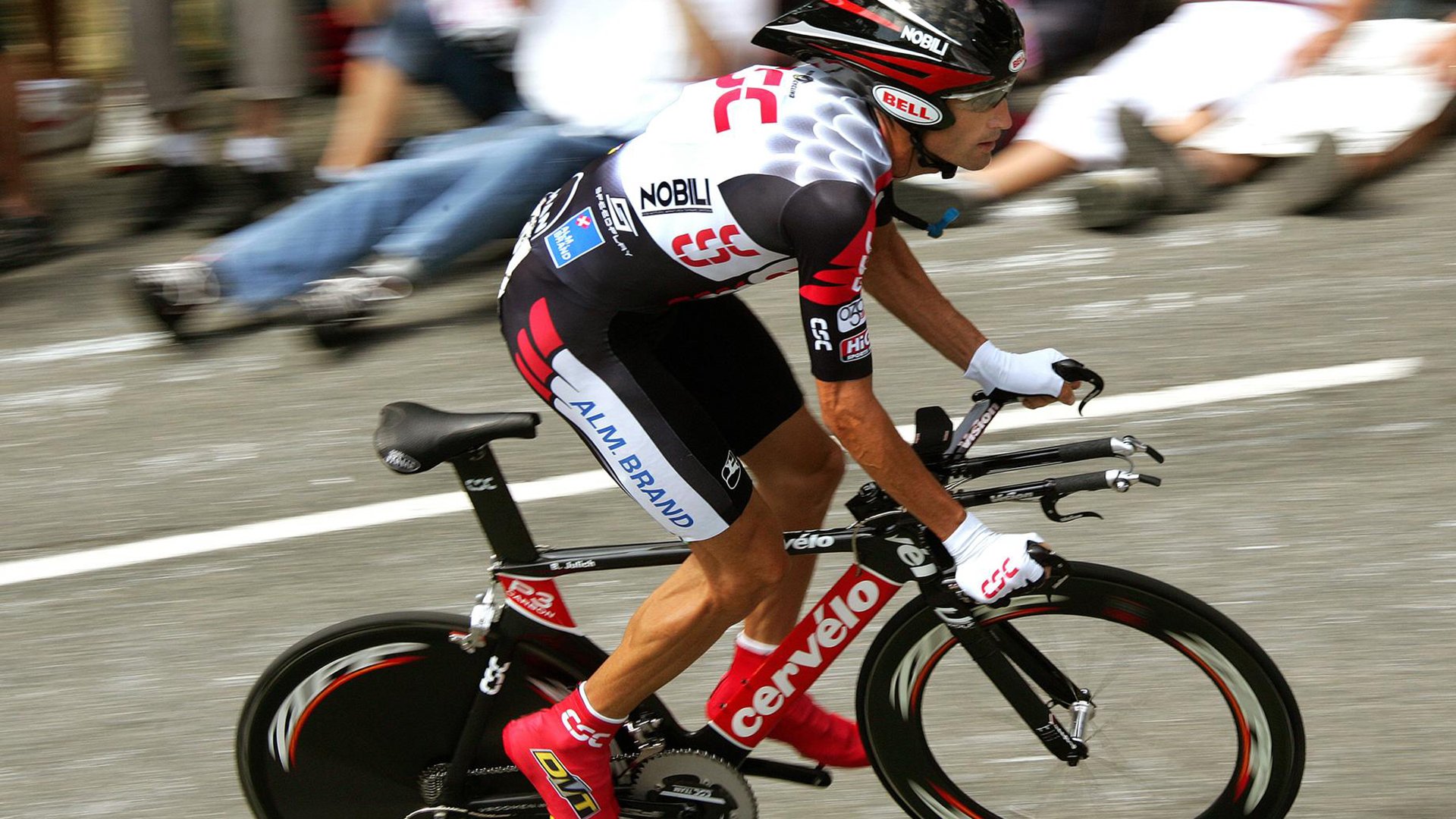 雷霆强压老鹰，字母哥在欧冠决赛接管比赛，体育世界里的降维打击